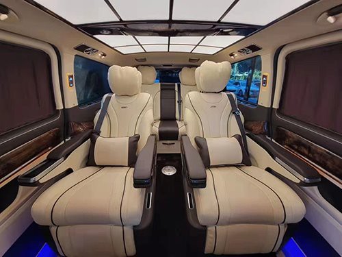 Luxury car seats installation effect drawing 3