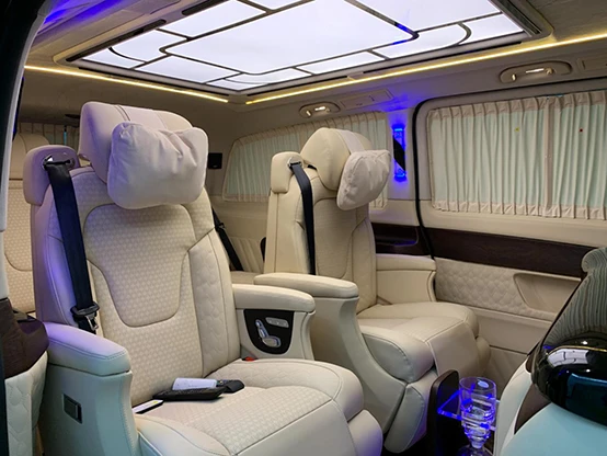 Prispôsobenie interiéru auta Mercedes-Benz V250