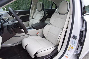 Ako odstrániť zápach autosedačiek?