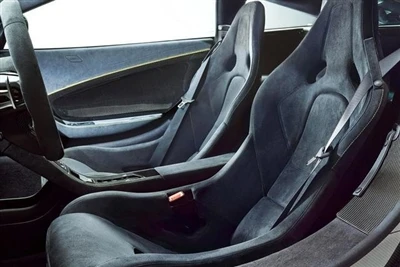 Aké sú materiály autosedačiek?
