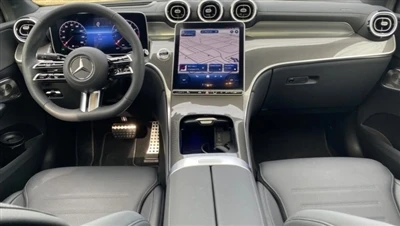 Skvelý interiér Mercedesu GLC 300 Coupe